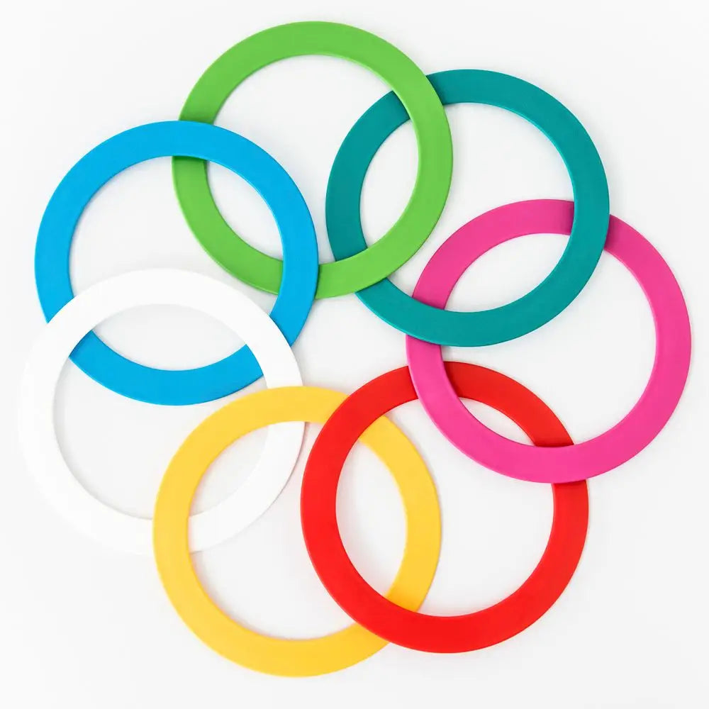 Zeekio Professional Juggling Kit - Including Clubs - Balls - Rings - Diabolo and Carry Bag